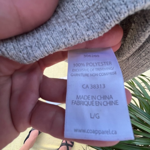 Field & Stream Men’s Large, Cream Coloured Pullover Sweater with Buttons - Picture 4 of 5